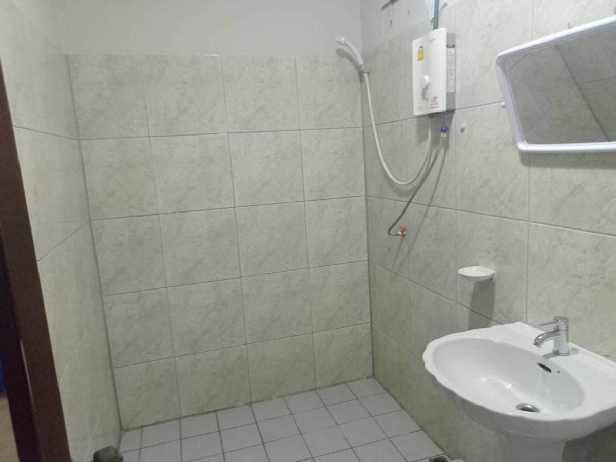 Pluemchai Guesthouse Csomtien-part Kültér fotó