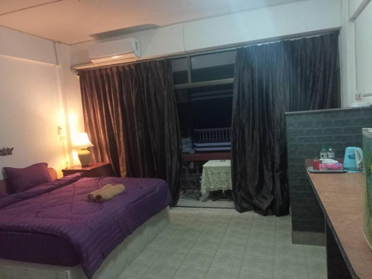 Pluemchai Guesthouse Csomtien-part Kültér fotó